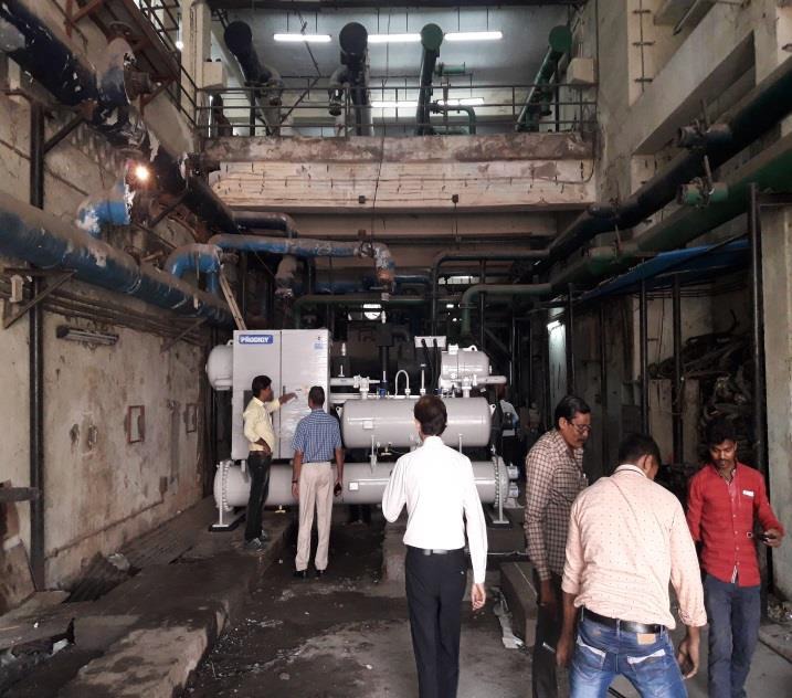 Group photo at Jogeshwari workshop